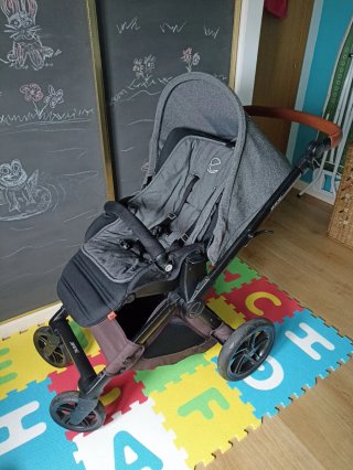 Cochecito de bebé Jané Muum, capazo y silla.