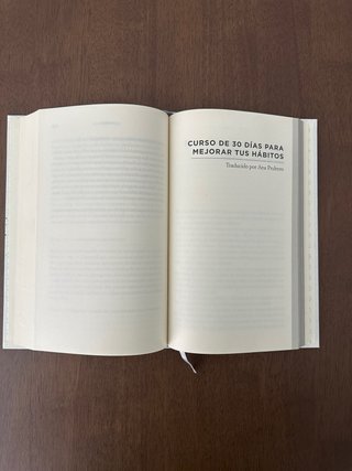 Hab́itos atómicos: Edición Especial (Tapa Dura)