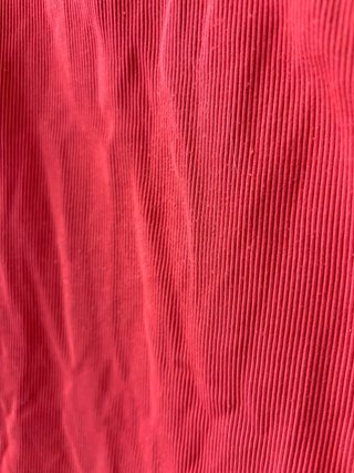 Camiseta asimétrica de canalé Stradivarius