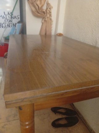 Mesa de madera maciza extensible