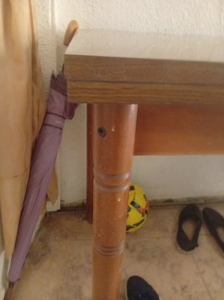 Mesa de madera maciza extensible