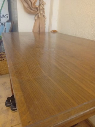 Mesa de madera maciza extensible