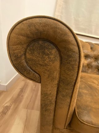 Sofá Chesterfield de piel 2 plazas