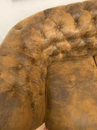 Sofá Chesterfield de piel 2 plazas