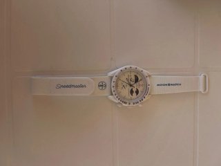 Swatch Mission to Moonshine Gold