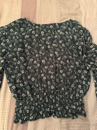 Blusa Brownie floral verde y blanco