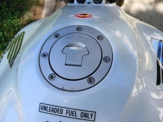 Honda Hornet Plata/Blanca Naked