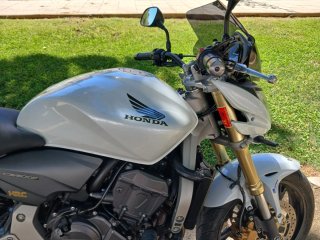 Honda Hornet Plata/Blanca Naked