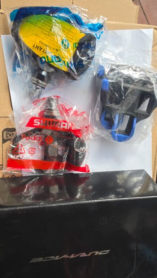 Pedali Shimano Dura-Ace PD-R9100 expo