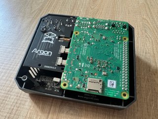 Raspberry Pi 4 B 8GB - Funda Argón ONE M.2