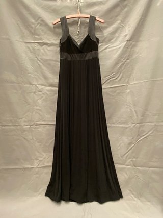 Vestido largo negro Adolfo Domínguez