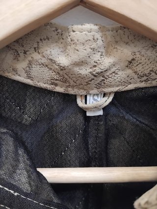 Chaqueta Vintage de Cuero Artesanal (Diseño Hojas)
