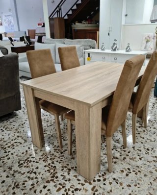 Mesa comedor extensible 135-195 cm + 4 sillas