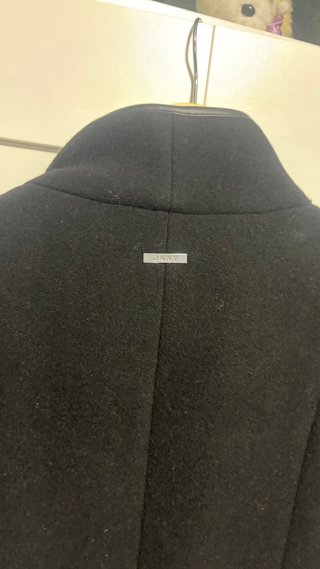 Abrigo DKNY Lana Negro