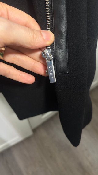 Abrigo DKNY Lana Negro