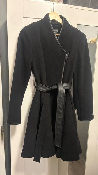 Abrigo DKNY Lana Negro