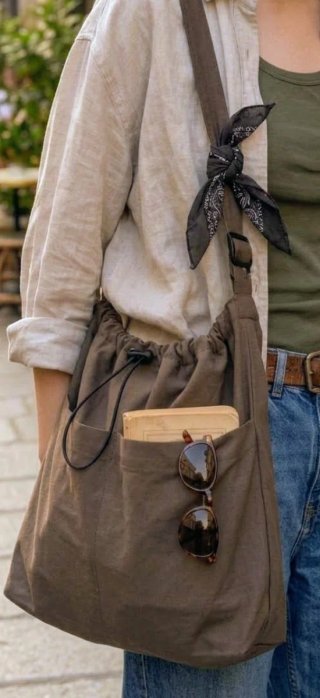 Bolso de hombro caqui