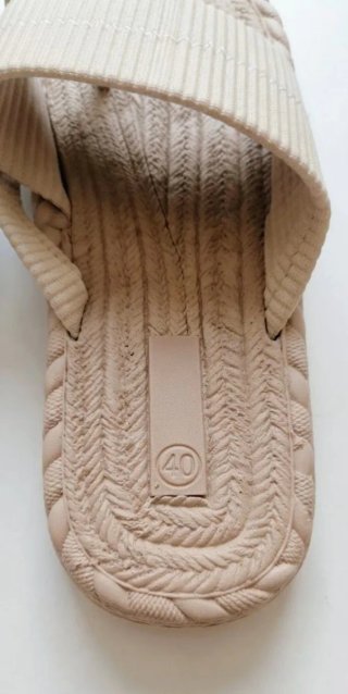 Sandalias tipo alpargata beige 40
