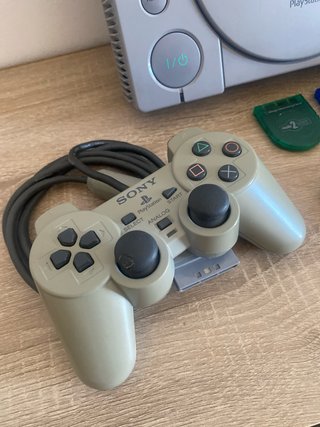 Play Station 1 + 80 juegos