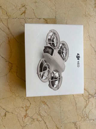 Dron DJI Neo sin usar