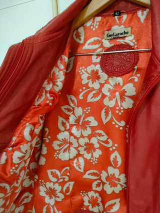 Chaqueta de cuero rojo