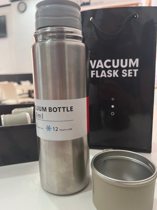 Botella de agua 500ml con 2 tazas