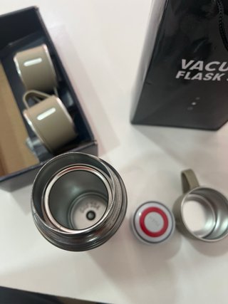 Botella de agua 500ml con 2 tazas
