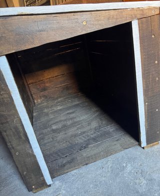 Caseta para perro de madera