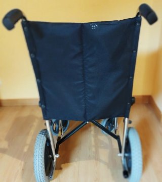 Silla de ruedas plegable
