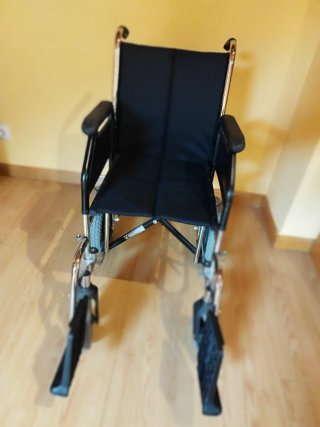 Silla de ruedas plegable