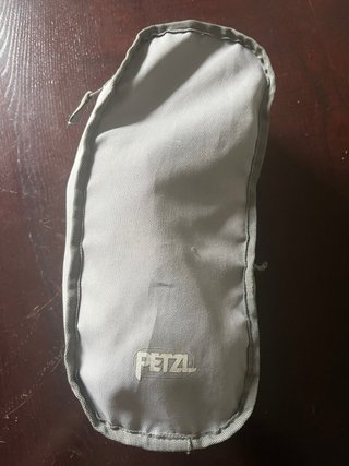 Arnés de escalada Petzl naranja HIRUNDOS