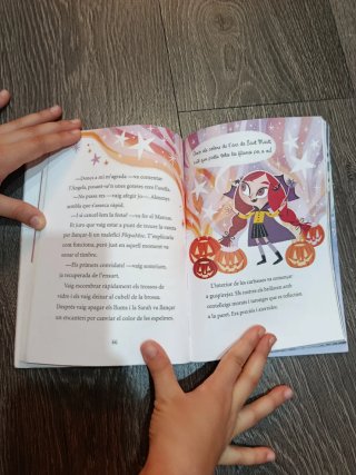 Anna Kadabra. Festa a la mitjanit