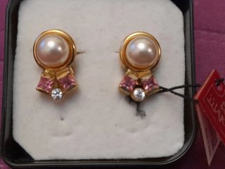 Pendientes chapados en Oro. 18k con perla majorica