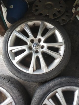 3 Llantas Volkswagen 18 pulgadas