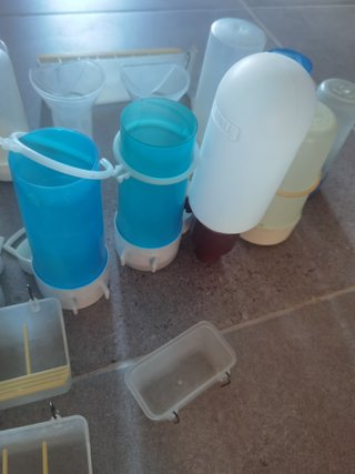 Lote Accesorios Pájaros: Nidos, Bebederos, Comeder