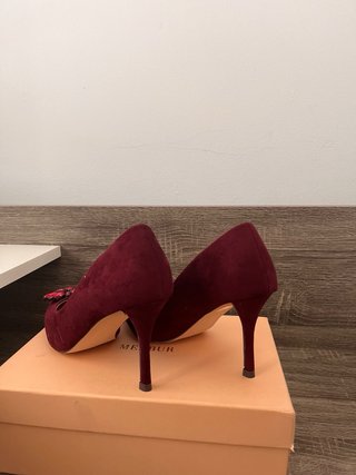 Zapatos de tacón Stiletto con pedrería