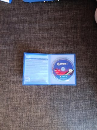 Juegos PS4 FIFA 19 y FIFA 23