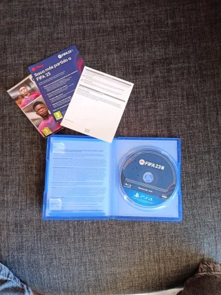 Juegos PS4 FIFA 19 y FIFA 23