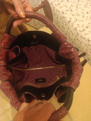 Bolso original Loewe Morado y Dorado,sin estrenar.