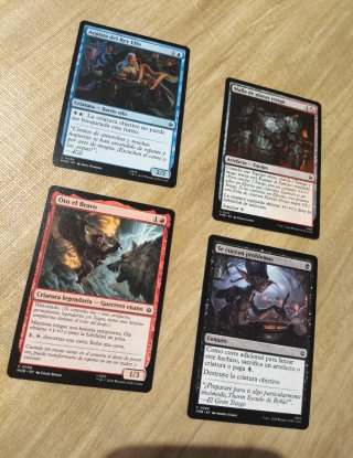 Cartas Magic El Hobbit vendo o intercambio
