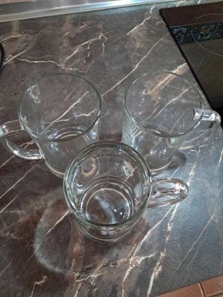 Jarras de cerveza de cristal