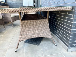 Juego de mesa con  8 Sillas Comedor/Jardín Mimbre