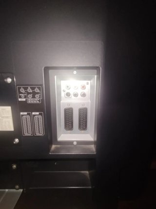 Televisión Philips 32" Negra