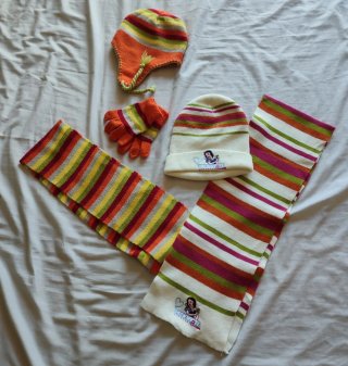 Conjunto gorro, bufanda y guantes