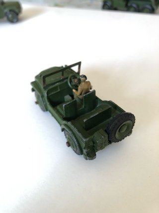 5 vehículos militares Dinky Supertoys