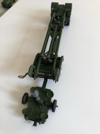5 vehículos militares Dinky Supertoys