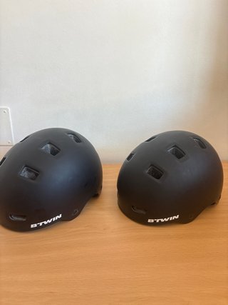 2 Cascos Btwin Negro
