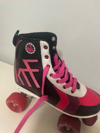 Patines en línea rosas y morados
