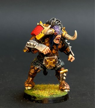 Hombre Bestia Miniatura Pintada