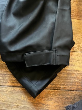 Pantalones de pescadora Grundéns negros y rosas